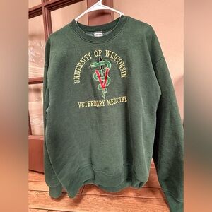 University of Wisconsin Veterinary Medicine Forest Green Sweatshirt size L